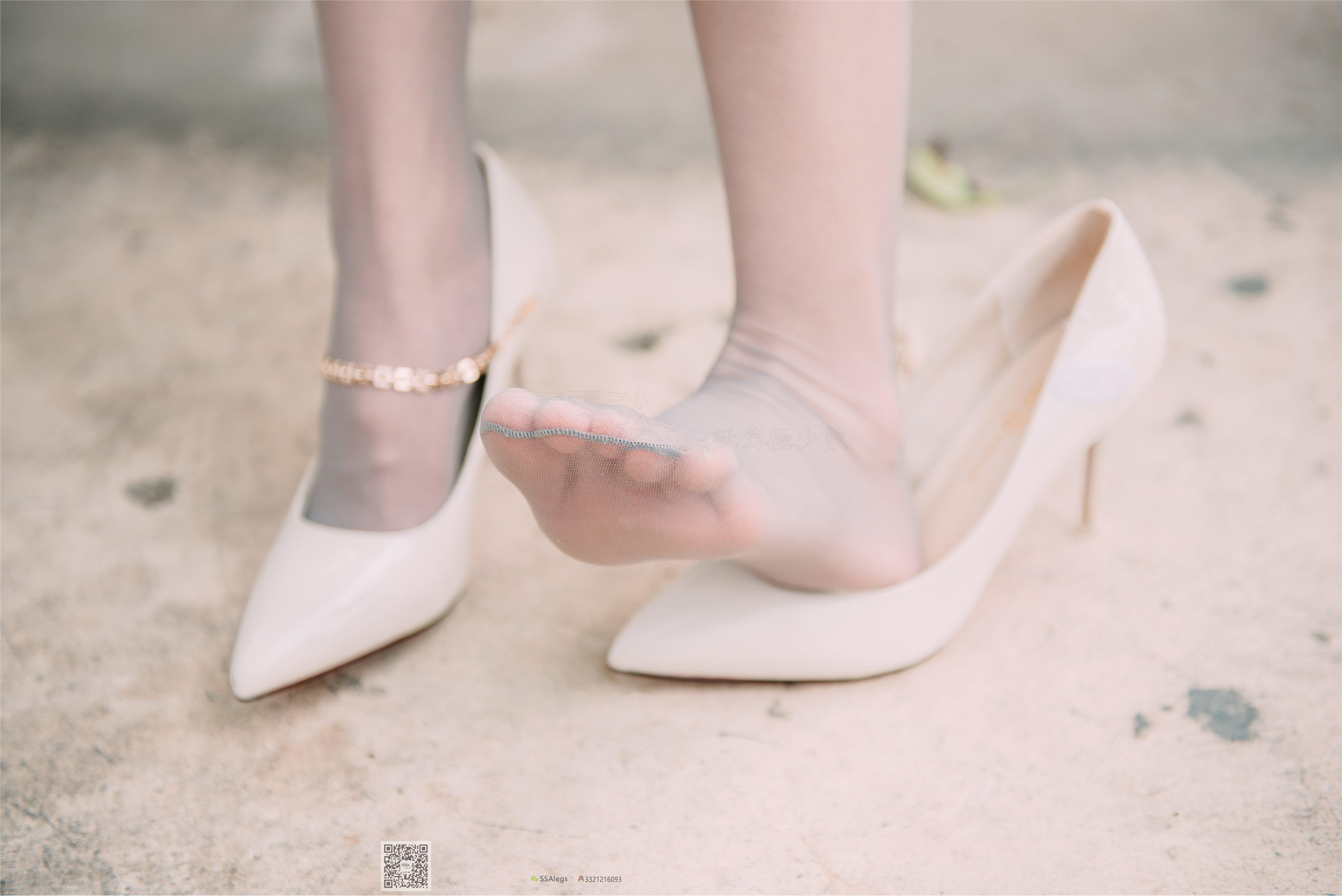 SSA丝社 NO.007 nono 街拍灰丝特辑